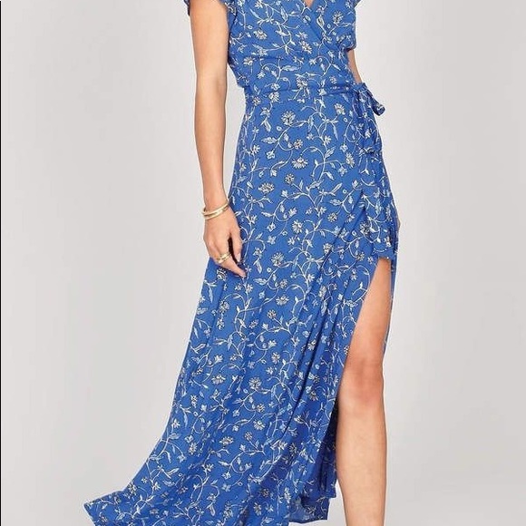 Amuse society short sleeve floral maxi wrap dress - Picture 3 of 9